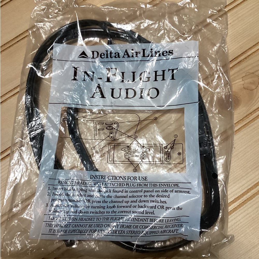 Vintage Delta Air Lines In-Flight Audio Headset - Black Cord Dual Pin